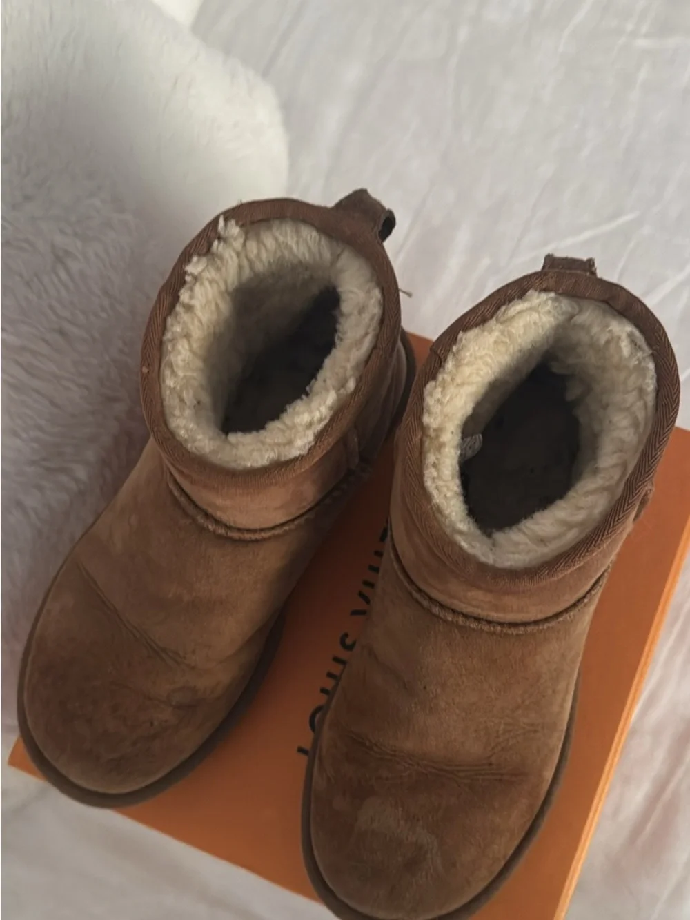 UGG Boots - US 5